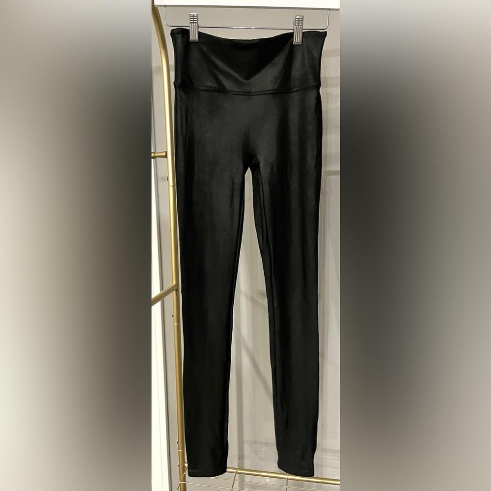 SPANX FAUX LEATHER LEGGINGS - Picture 4 of 7